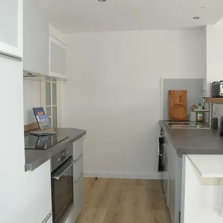 Nord-west Apartment *